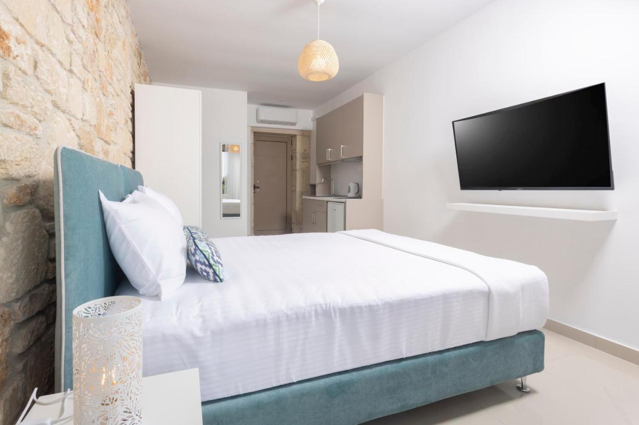Anna Mare Luxury Apartments Афітос Екстер'єр фото