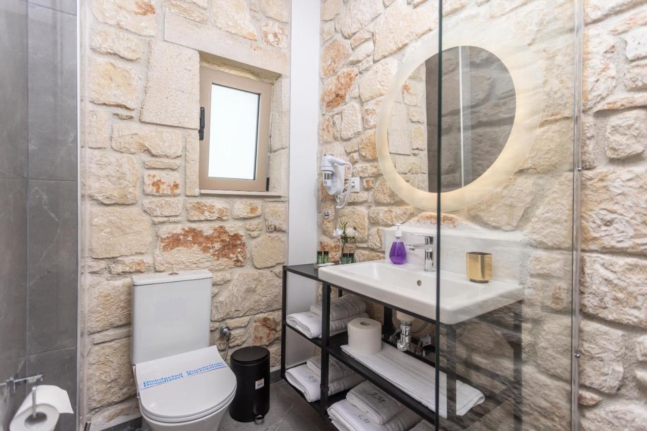 Anna Mare Luxury Apartments Афітос Екстер'єр фото