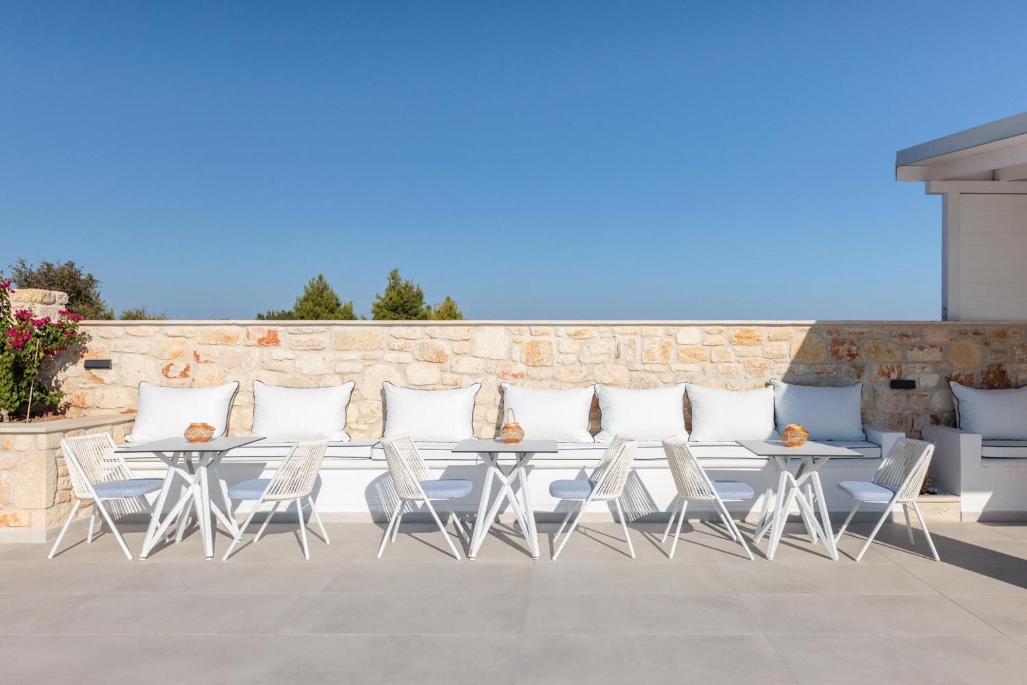 Anna Mare Luxury Apartments Афітос Екстер'єр фото