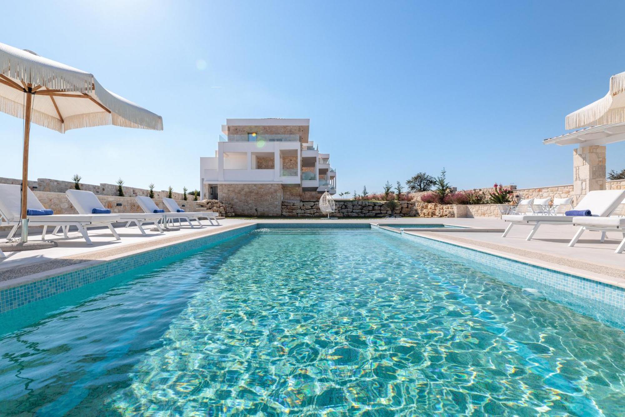 Anna Mare Luxury Apartments Афітос Екстер'єр фото
