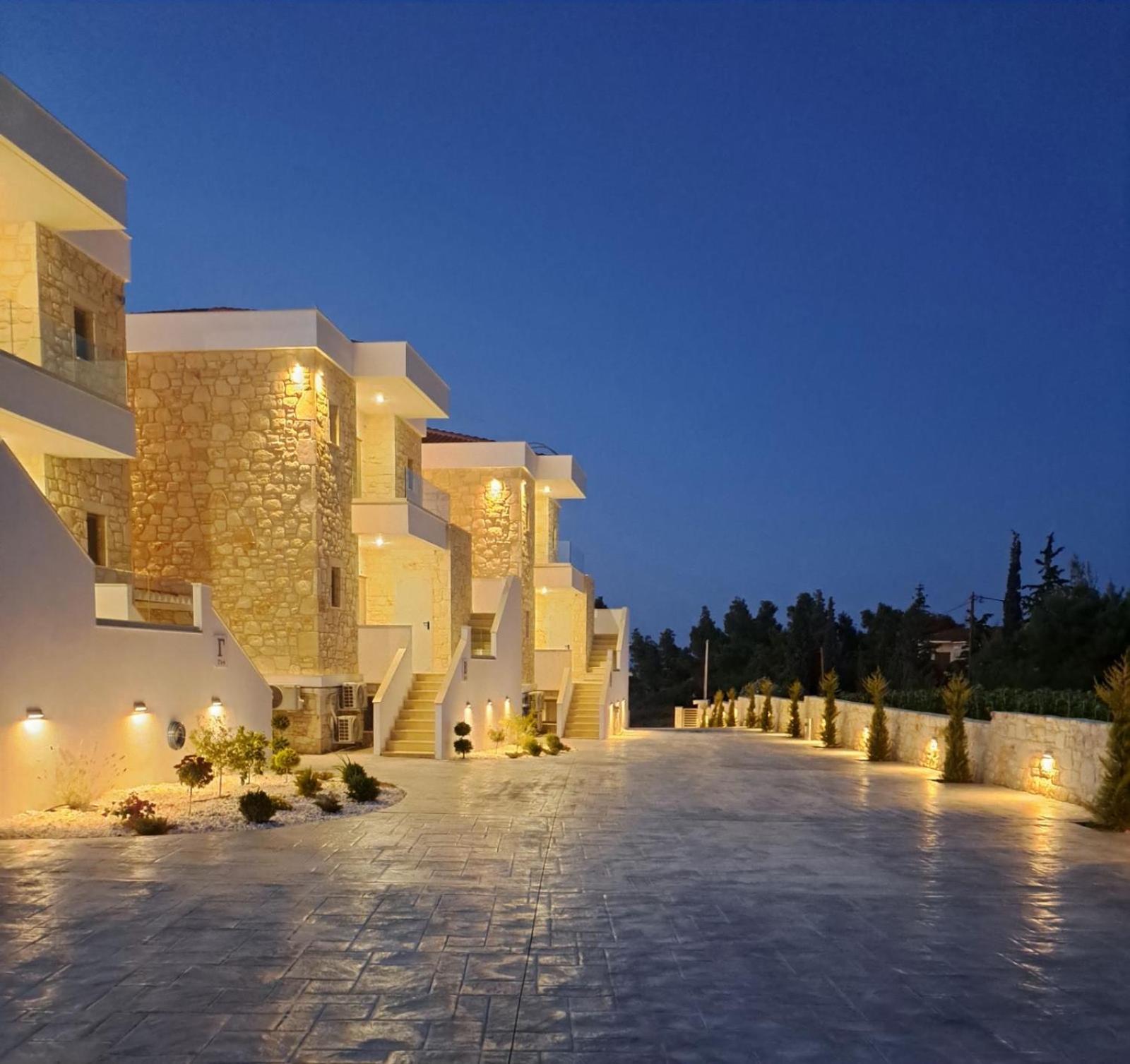 Anna Mare Luxury Apartments Афітос Екстер'єр фото